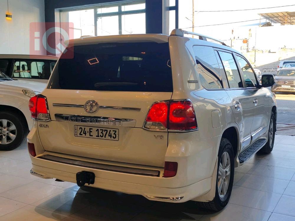 تويوتا لاندكروزر